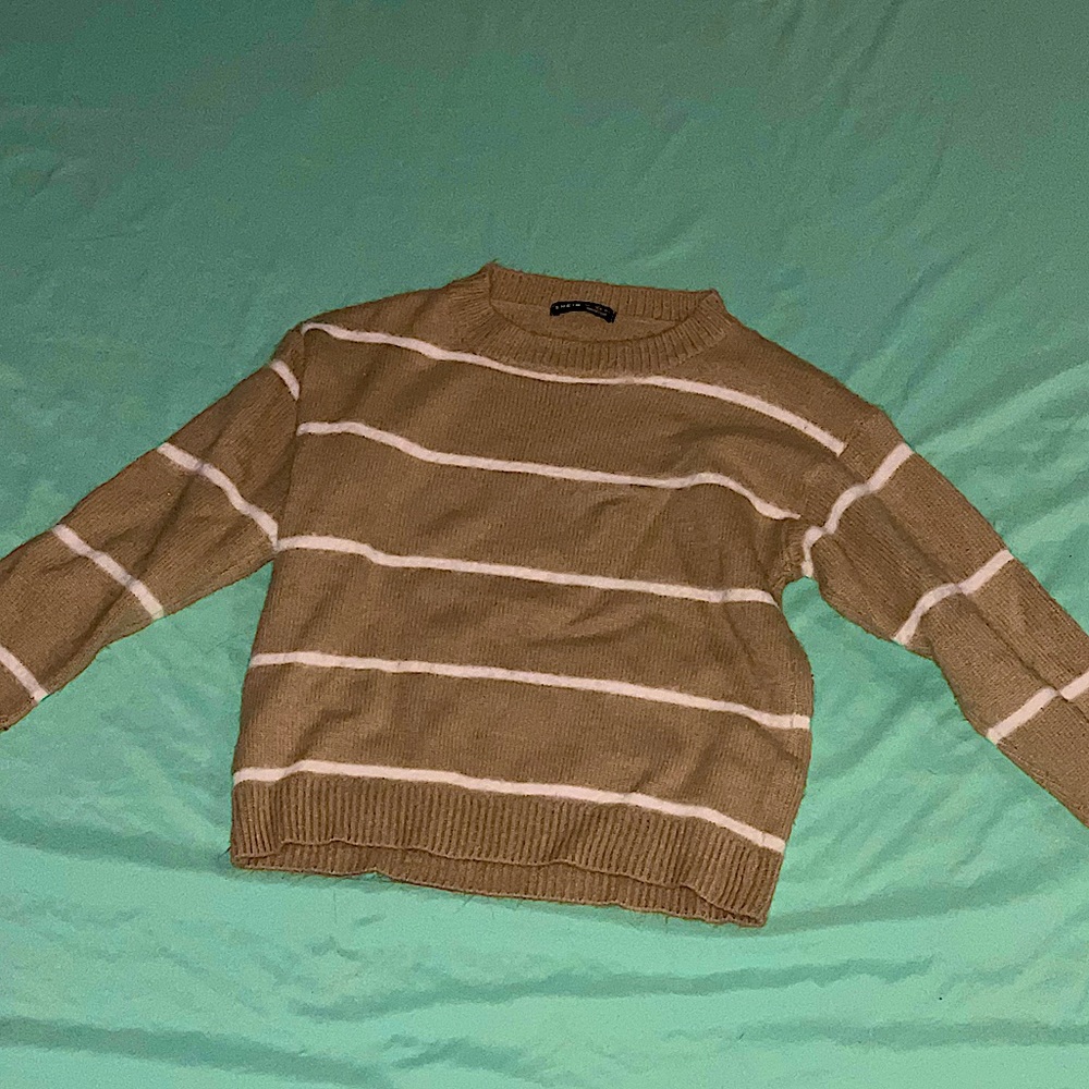 SHEIN Tan Sweater Girls Size Small